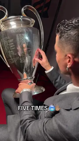 Cristiano Ronaldo with the Champions League trophy again 🥹🏆 @Champions League #realmadrid #halamadrid #manutd #manchesterunited #manunited #siuuuu #suiiiiiiiiiiiiiii #goat #legend #cristianoronaldo #ronaldo #ronaldo7 #cr7 #goat #ucl #championsleague #ucl #ballers #risingballers #trending 