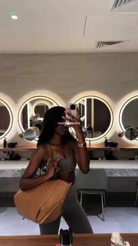 morning routine >>>>> with @H&M Move #ad #hmmove #HoweverYouMove #wellness #wellnessroutine #wellnessaesthetic #wellnessgirl #wellnesslife #healthaesthetic #healthylifestyle #SelfCare #selfcareroutine #motivation