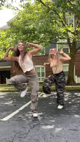 First time dancing with this beauty ❤️ @GabbyJDavid Can’t wait to collab again! Dc: @austin #dancechallenge #choreography 