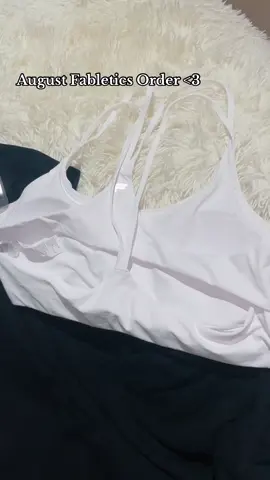 August Fabletics Order <3 @Fabletics #fableticspartner #fabletics #fableticsambassador #fableticsunboxing #unboxing #haultok #activewear 