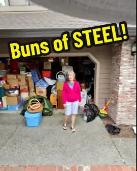 Buns of STEEL! #reseller #resellingcommunity #yardsale #yardsalefinds #garagesale #garagesalefinds #vintagecellphones #vintagecomputer #bunsofsteel #leftcheeksneak #xfiles #mulder #PremiereRush 
