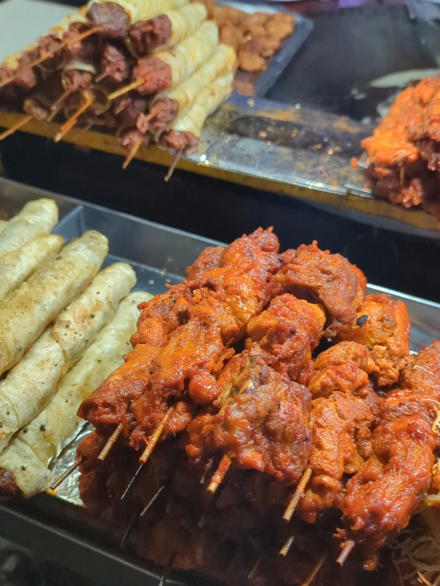 ৪০ টাকায় চিকেন কাবাব ৫ টাকায় চিকেন পাকোড়া । Mirpur street food #ThingsToDoInBangladesh #WhereToEat #WhatToEat #BengaliFood #TikTokVlog #tiktok #foryou #foryoupage #trending #food #Foodie#foodtiktok #food #vlogger#bangladesh #bangladeshi_tiktok #bangladeshivlogger #street #streetfood #indianstreetfood #dhakafood #dhaka #mirpur #purandhaka #kabab #CHICKEN