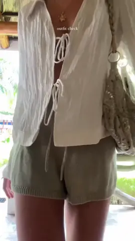 Vlog 4 #model #topmodel #view #happylife #happy #sofia #vacation #womanoftiktok #viralvideo #reelfoleysound 