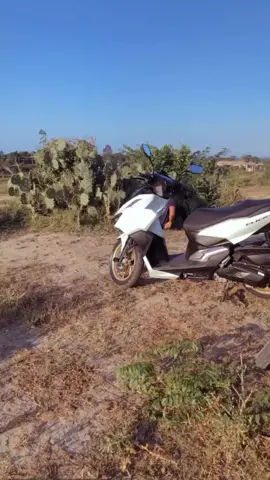 #zanzibartiktok #zanzibar #tiktoktanzania🇹🇿 #tanzania #tanzaniatiktok #vario #vario160 #fyp #scooterusedtanzania #foryou 
