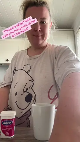 Here is what i take every morning without fail. Honestly the collagen powder has been amazing for my skin. Hope you all have a lovely saturday. #mounjaro #weightloss #mounjarocommunity #mounjarojourney #mounjaroupdate #glp1 #wellgardcollagenpowder 