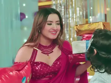 Copyright:Dangal Tv apalah Krisna ini😂wajar aja gauri ngasih hadiah ke hari ultah anaknya, yg dirawat dari bayi#nathkrishnagauri #aalishapanwar #tiktokindia #indiatiktok 