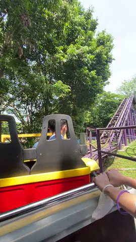 Ga ada bosennyaaa #jungleland #jungleland_indo #rollercoaster #themepark 