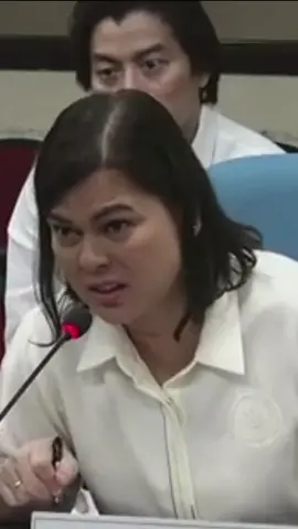 The hilarious background story about “SHEMINET”… #saraduterte #pusitfiona #princessfiona #budgethearing #isangkaibigan #francecastro #stellaquimbo 