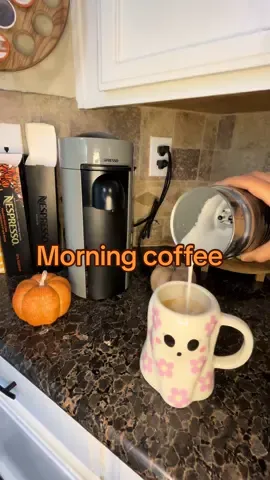 Happy Saturday and labor day weekend!! Chobani’s new pumpkin spice creamer is literally the best on the market!! #chobani #pumpkinspice #coffee #morningcoffee #ghostcup #ghost #halloween #homegoods 