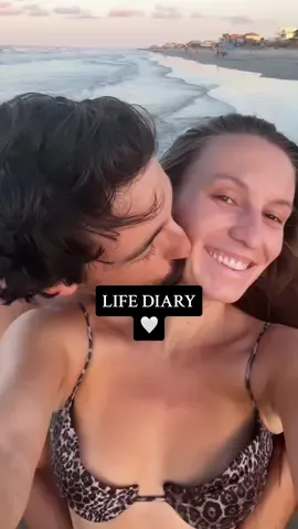turning these videos into little diary entries with timestamps to look back on 🤍🐚 #charleston #charlestonsc #charlestonlife #charlestonliving #dayinmylife #timestamps #follybeach #follybeachsc #beachaesthetic #charlestonbeaches 