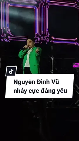 Nguyễn Đình Vũ nhảy trông có duyên không cơ chứ #nguyendinhvu #TUBORG #OPENYOURMUSIC #CHOIPHAITOI #WHYNOT #ngayquockhanh #toiyeutoquoctoi #tiktokgiaitri #thamtushowbiz 