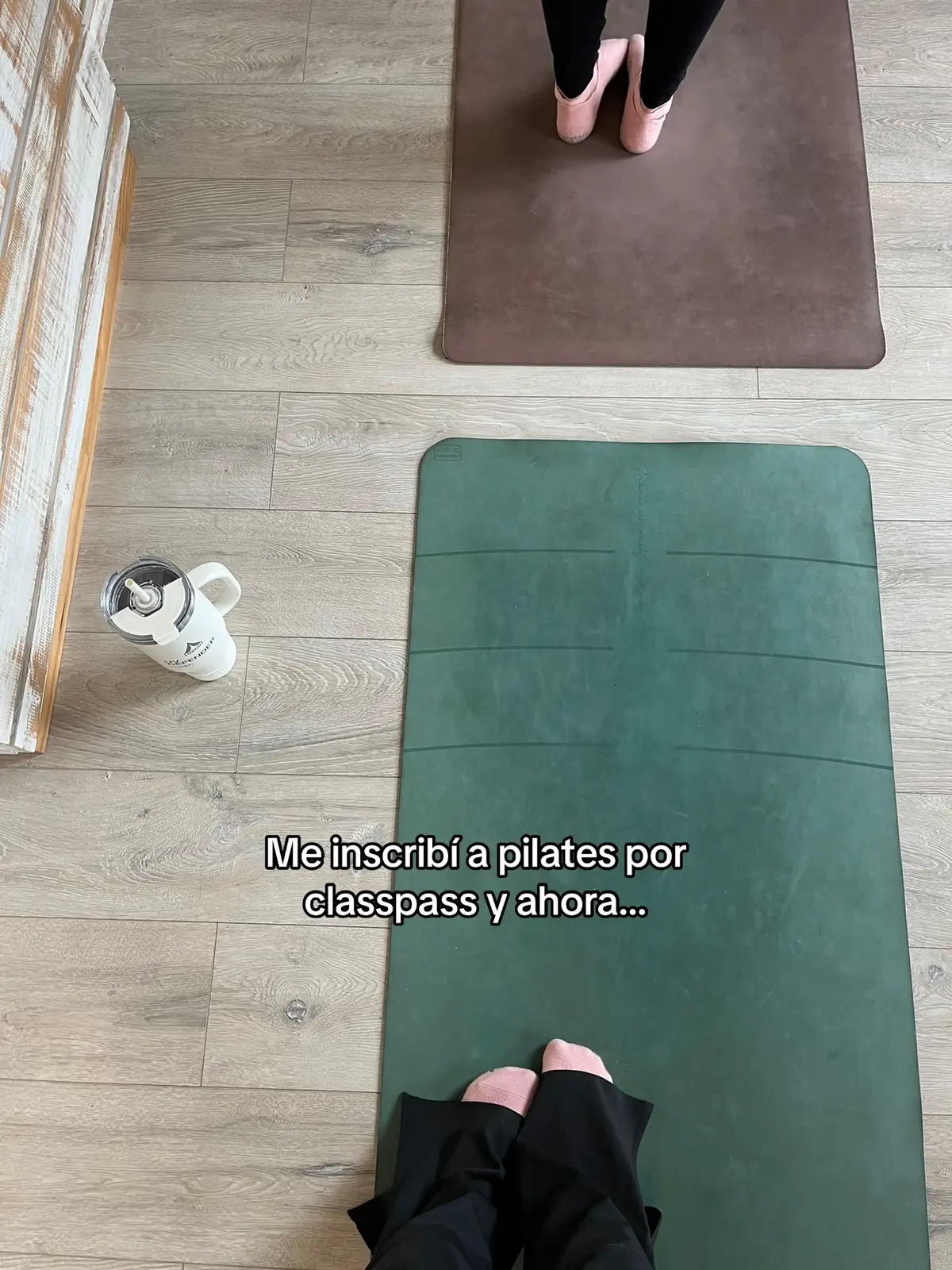 mi mejor decisión fue descargar @ClassPass y comenzar mi pilates girl era 🧘🏻‍♀️🤍🤸🏻🎀 mes dejare el link en comentarios 🌸