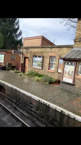 Coming into Hampton Loade!  @SevernValleyRailway  #severnvalleyrailway #heritagerailway #trainenthusiast #railwayenthusiast #shropshire #bridgnorth #hamptonlode #highley #arley #bewdley #kidderminster #fyp.