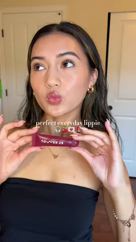 my favorite everyday lip product from @Tower 28 Beauty 🍓☁️💫  i feel like ube vanilla is a good color going into fall bc you can build up the color to be darker too! 🍁🍂 this would also look good w a lip liner combo - i just haven’t tried that yet 🤭 also love tower28 bc it’s an asian owned business - wahooo! 💓 #tower28 #tower28beauty #lipmask #lipcolor #makeup #asianmakeup #fypage #foryou   