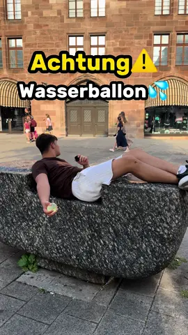 Achtung Wasserballon!💦⚠️ #nicoduscht #comedy  Alle Szenen in diesem Video sind von porfessionellen Schauspielern inszeniert worden und es wurde niemand belästigt oder gemobbt + es ist niemand zu Schaden gekommen!