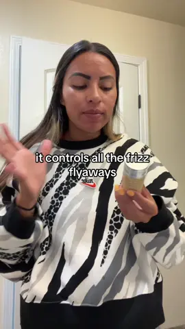 Found the best new thing to tame those flyaways 🤌🏽 #hairwaxstick #tamethehair #dolahair #titkokshopfinds #tiktokshop #contentcreator #momtok 