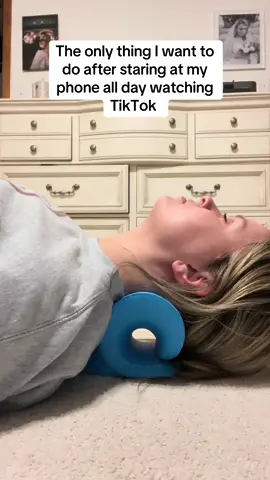 Am I doing this right? #restcloud #restcloudpillow #neckpillow #tiktokshopfind #tiktokshoplaborday 