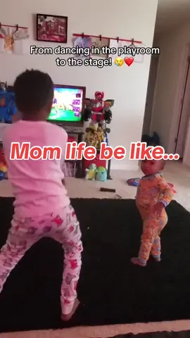 Why do they grow up so faaasstt! 😩😭 #Momlife #MomTok #Motherhood #MomsofTikTok #momof2 #DanceMom #momof2boys #boymomlife #BoyMom #Relatable #TheWalkersWorld 🌎 Tiktok trends Tiktok trends for moms 