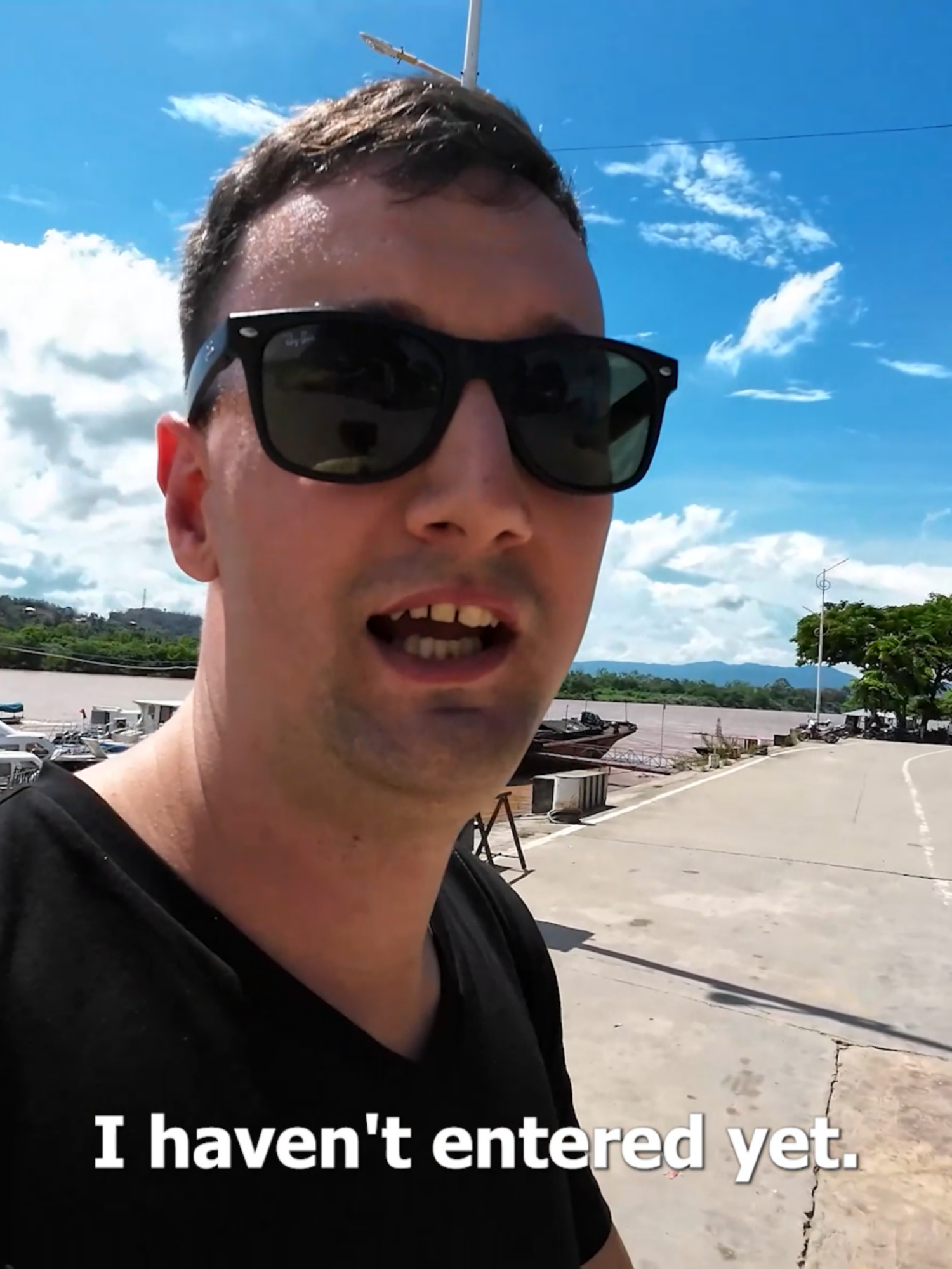 Scammed At Thailand - Laos Border? #thailand #laos #travel