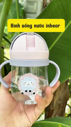 Bình tập uống nước Inbear cho bé chất lượng mà giá chỉ có mấy chục cành, ba mẹ mua về cho bé tập uống nước nhiều hơn nha #inbear #binhtapuongchobe #binhtapuongchongsac #mebimsua #chamcon #embedangyeu 