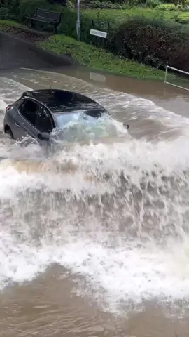 Too Fast & You Pay the Price…😬🤦🏻‍♂️ #FailedAgain #FloodedEngine #carsvsdeepwater #Fyp #Fy #BENGREGERS #vehiclesvsdeepwater #waves #splash #FLOOD #wow #Crazy #fun #entertainment #satisfyingvideos #RiverCrossing #unbelievable (Youtube: BENGREGERS ☑️🎥🙌🏼)