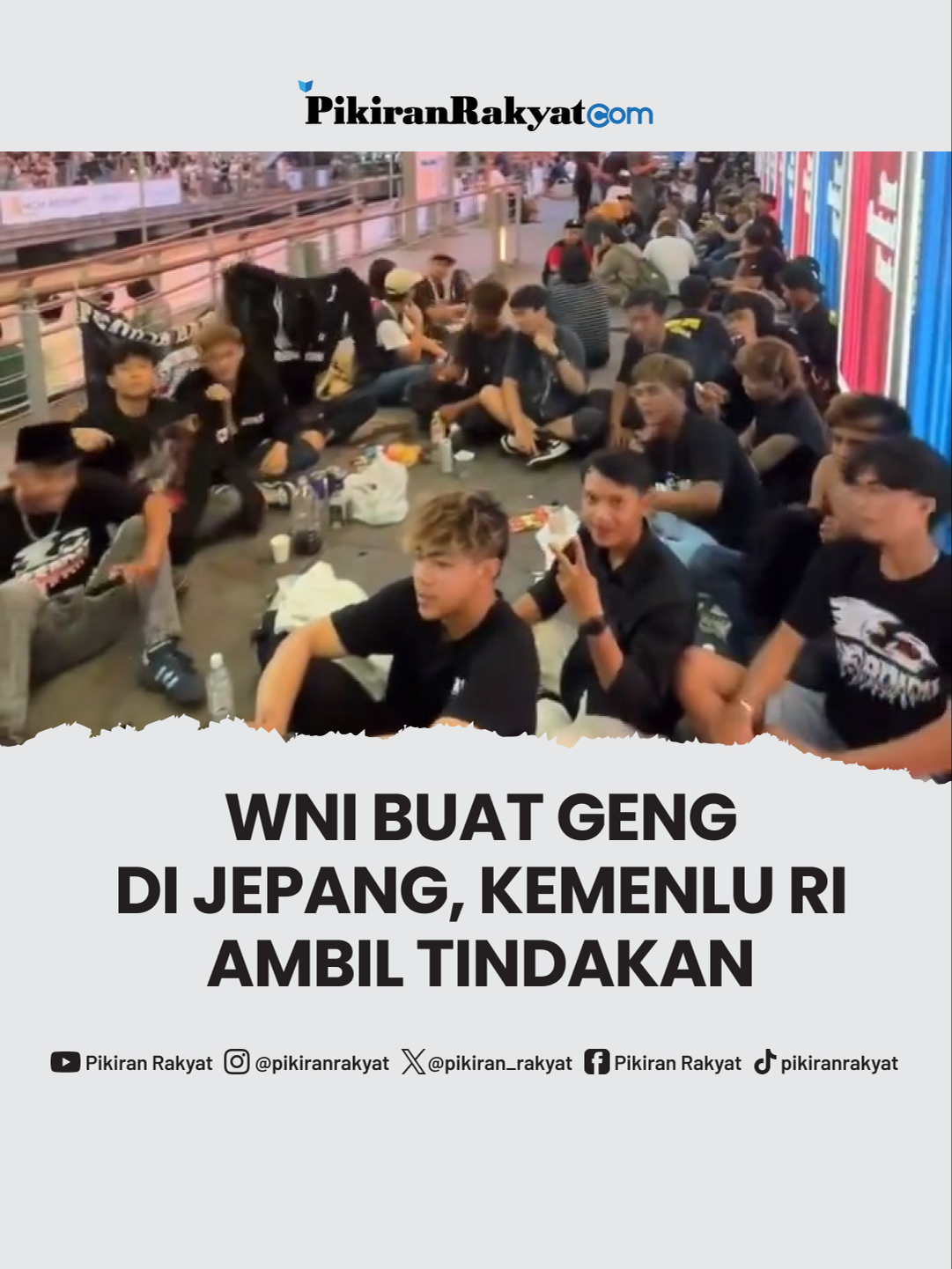 Dalam beberapa hari terakhir, video viral di media sosial tentang sekelompok orang yang diduga WNI membentuk geng di Osaka Jepang. Salah satu video menunjukkan sekelompok orang tersebut berkumpul di fasilitas umum di Osaka, hingga menyebabkan gangguan pada akses jalan. . Kementerian Luar Negeri (Kemlu) Republik Indonesia (RI) pun kembali mengingatkan WNI yang berada di luar negeri untuk selalu menghormati norma budaya dan mematuhi hukum yang berlaku di negara setempat. . Imbauan ini disampaikan sebagai upaya untuk mencegah terjadinya tindakan-tindakan yang dapat mengganggu aktivitas warga lokal. . Kemlu RI juga memastikan bahwa pihak perwakilan RI di Jepang sudah melakukan komunikasi dengan komunitas Indonesia setempat guna membahas isu ini lebih lanjut. . Ade Parhan/PRMN . #Jepang #WNI #Osaka #Tokyo #PRMN