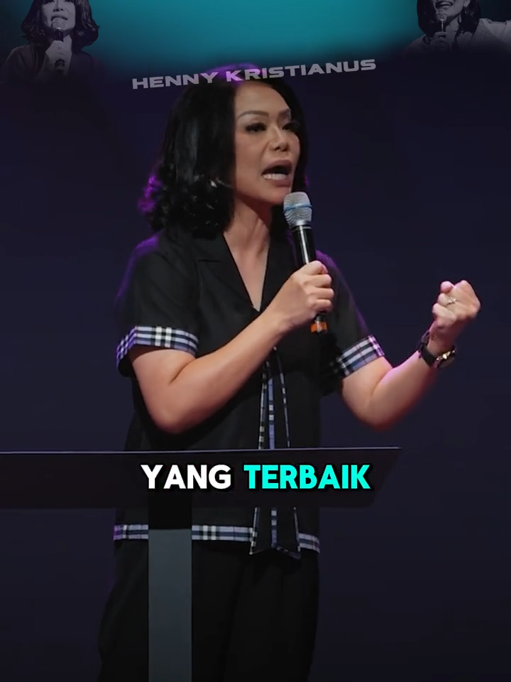 Kerja dengan berintegras, jujur dan bertanggung jawablah meskipun atasanmu tidak melihat kerja kerasmu sebab Tuhan yang melihat dan akan mempromosimu pada waktu yang tepat ✨ Kolose 3:22-24 22 Hai hamba-hamba, taatilah tuanmu yang di dunia ini dalam segala hal, jangan hanya di hadapan mereka saja untuk menyenangkan mereka, melainkan dengan tulus hati karena takut akan Tuhan. 23 Apapun juga yang kamu perbuat, perbuatlah dengan segenap hatimu seperti untuk Tuhan dan bukan untuk manusia. 24 Kamu tahu, bahwa dari Tuhanlah kamu akan menerima bagian yang ditentukan bagimu sebagai upah. Kristus adalah tuan dan kamu hamba-Nya. #motivation #renungan #renungankristen #future #life #kerja #job #quotes #quotesoftheday #relationshipgoals #leadership #worklife #worklifebalance