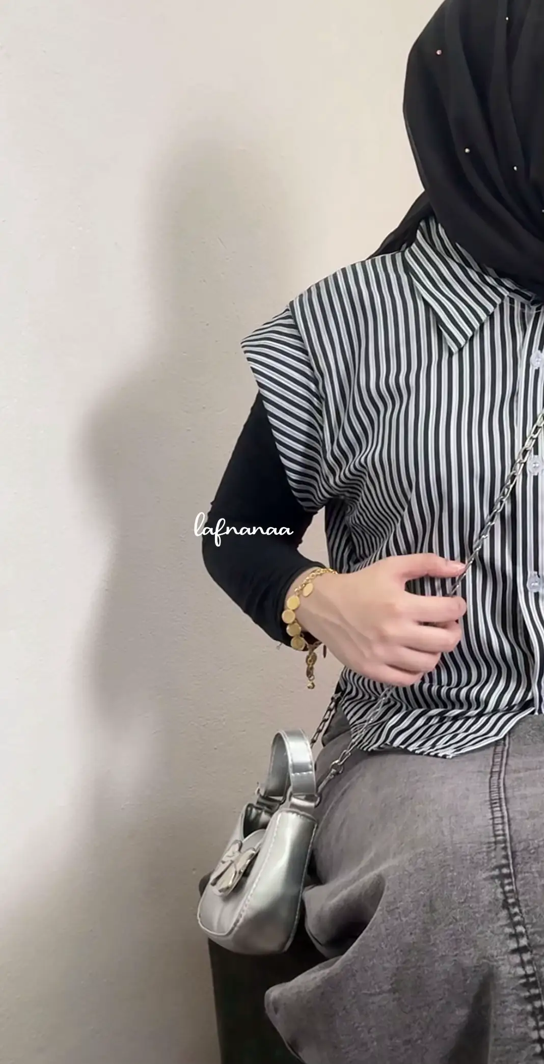 BELI SINI >>@𝐧𝐟 𝐧𝐚𝐧𝐚𝐚 ⋆ ༘˚.⋆𝜗𝜚 #sleevelesstop #blouse #blousewanita 