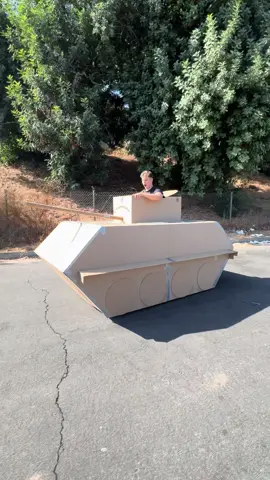We had a bunch of old boxes… so i made a tank 