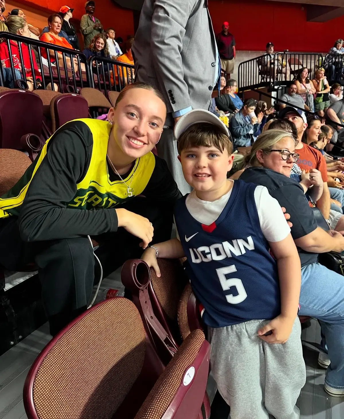 paige and azzi at the storm vs sun game with some fans todayy!! (and a security guard- DONT try her!) #seattlestorm #nikamuhl #uconnwbb #azzifudd 