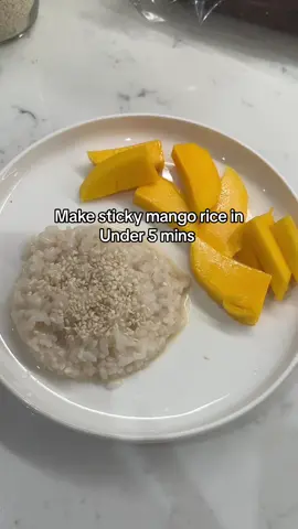 Sticky mango rice in under 5 mins. I miss asian desserts so much!  #stickymangorice #easydessert #vegandessert #mangodessert #asiandessert 