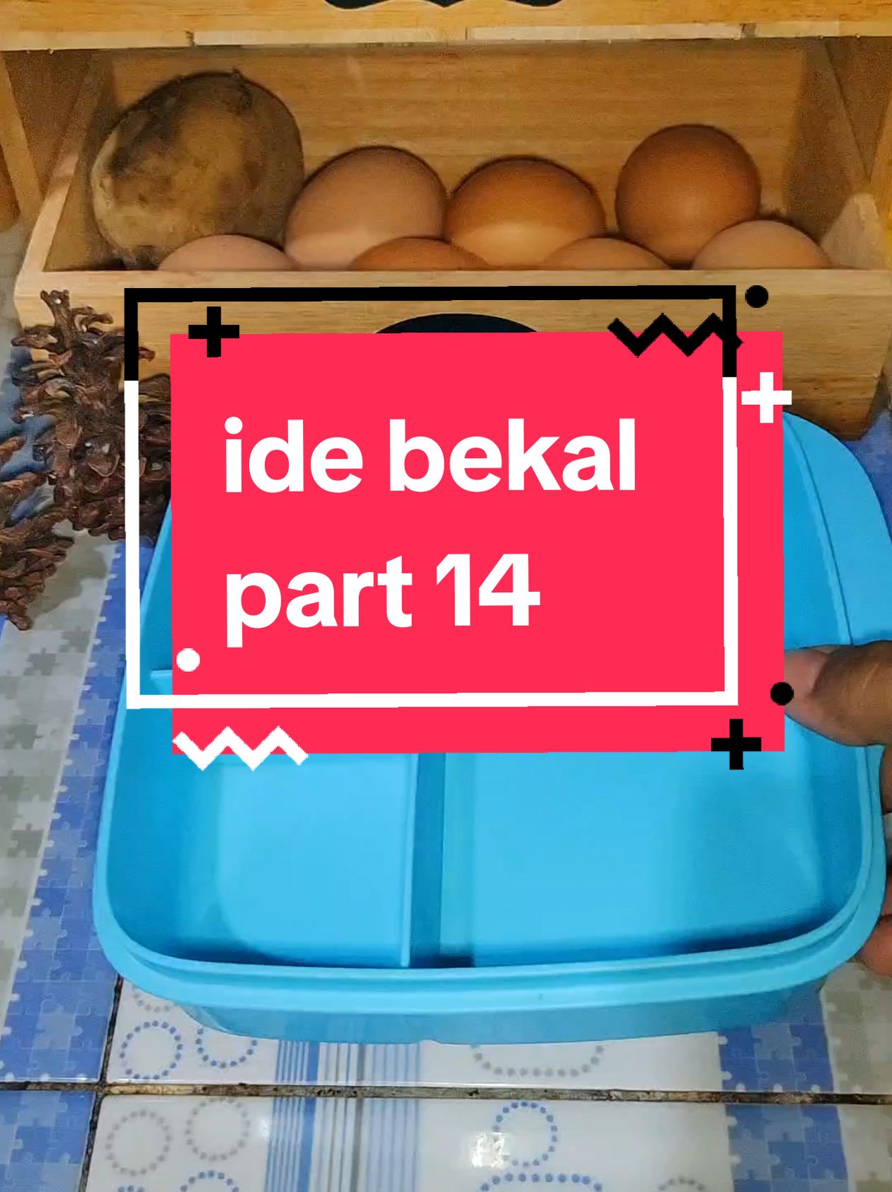 ✨ide bekal snack✨  hari senin tuh emang paling cocok sama yang sat set. seperti bekal abang kali ini❤ #idebekal #bekalsimpel #bekalanaksekolah #olahansosis #olahanroti 