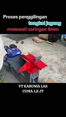 proses penggilingan tongkol jagung melewati saringan 8mm dengan hasil yang cukup halus #mesincacahrumput #mesinchoper #mesincacahmultifungsi #mesincacahmurah #mesinternak #pakanternak #mesinternakanmurah #chopper #terbaru2024 