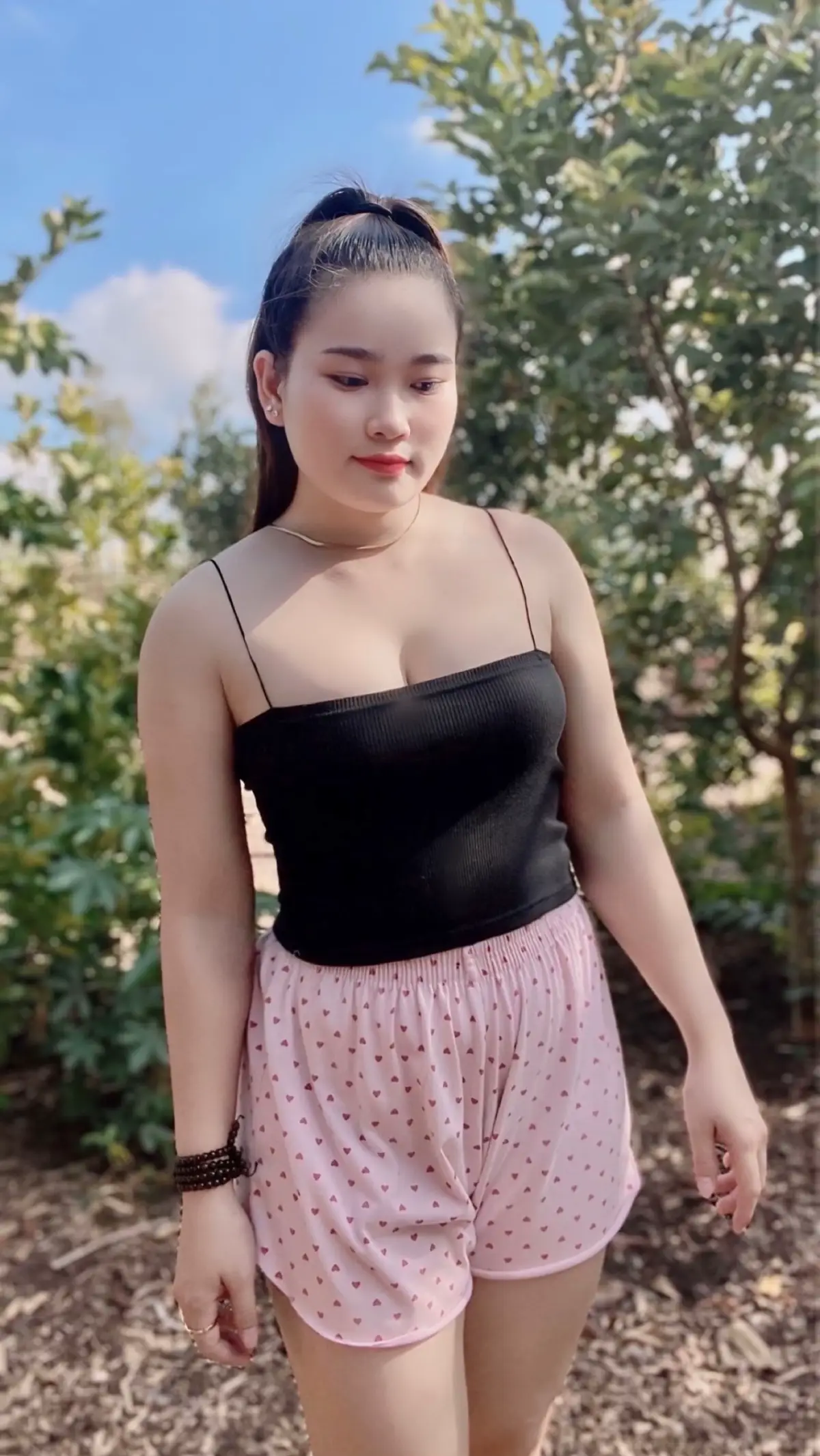 Dù em có là loài hoa khó trồng, thì người có lòng cũng sẽ chăm sóc thật tốt 