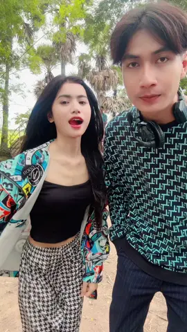 បែកទាំងពីរ..🤣🤣