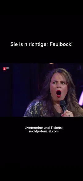 Wandern in Berlin ist nichts für Weicheier 😎 Seid ihr auch so aktive Mäuse wie Julia?  Dann kommt in unsere Liveshow!  Tickets gibt’s überall wo es Tickets gibt 😉 12.9. Moers  14.9. Stuttgart  20.9. Linz  21.9. Wien  27.9. Marburg  28.9. Wolfhagen / Kassel  4.10. Berlin 5.10. Potsdam  9.10. Regensburg  10.10. Aschaffenburg  11.10. Bayreuth  18.10. Buchholz / Nordheide  19.10. Langenhagen / Hannover  27.10. Köln  31.10. Gütersloh  1.11. Koblenz  8.11. Tuttlingen  9.11. Stuttgart  10.11. Baienfurt  21.11. Erlangen  22.11. München  28.11. Bochum  29.11. Düsseldorf  5.11. Darmstadt  6.11. Markgröningen  #humor #comedy #comedians #musik #lustig #lachen #witz #witzig #bällebadforever #suchtpotenzial #funny #fun #liveshow #livecomedy 