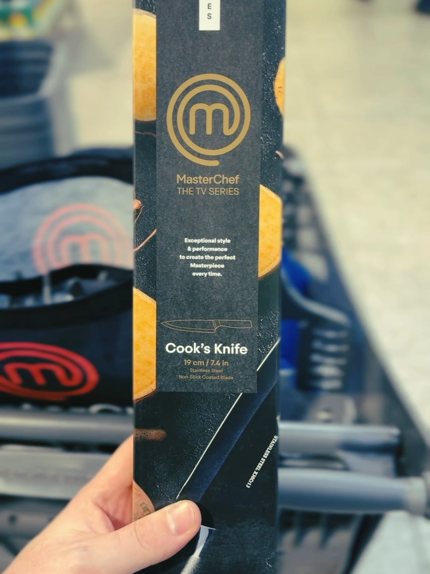 Collect your MasterChef knives faster! Look out for bonus stickers on the deals in-store, fill up your collector card and choose your favourite knife. Be sure to visit your nearest Pick n Pay Hypermarket like @masterchef.sa season 4 winner @theroasteddad to shop, collect and get FREE MasterChef knives. 🛒✨  #PnPxMasterChefKnives #PnPxMasterChef #PnP