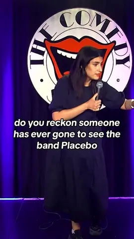 💊 🎸  #standupcomedy #placebo #thecure #musicjokes #jokes #oneliners #celyaab 