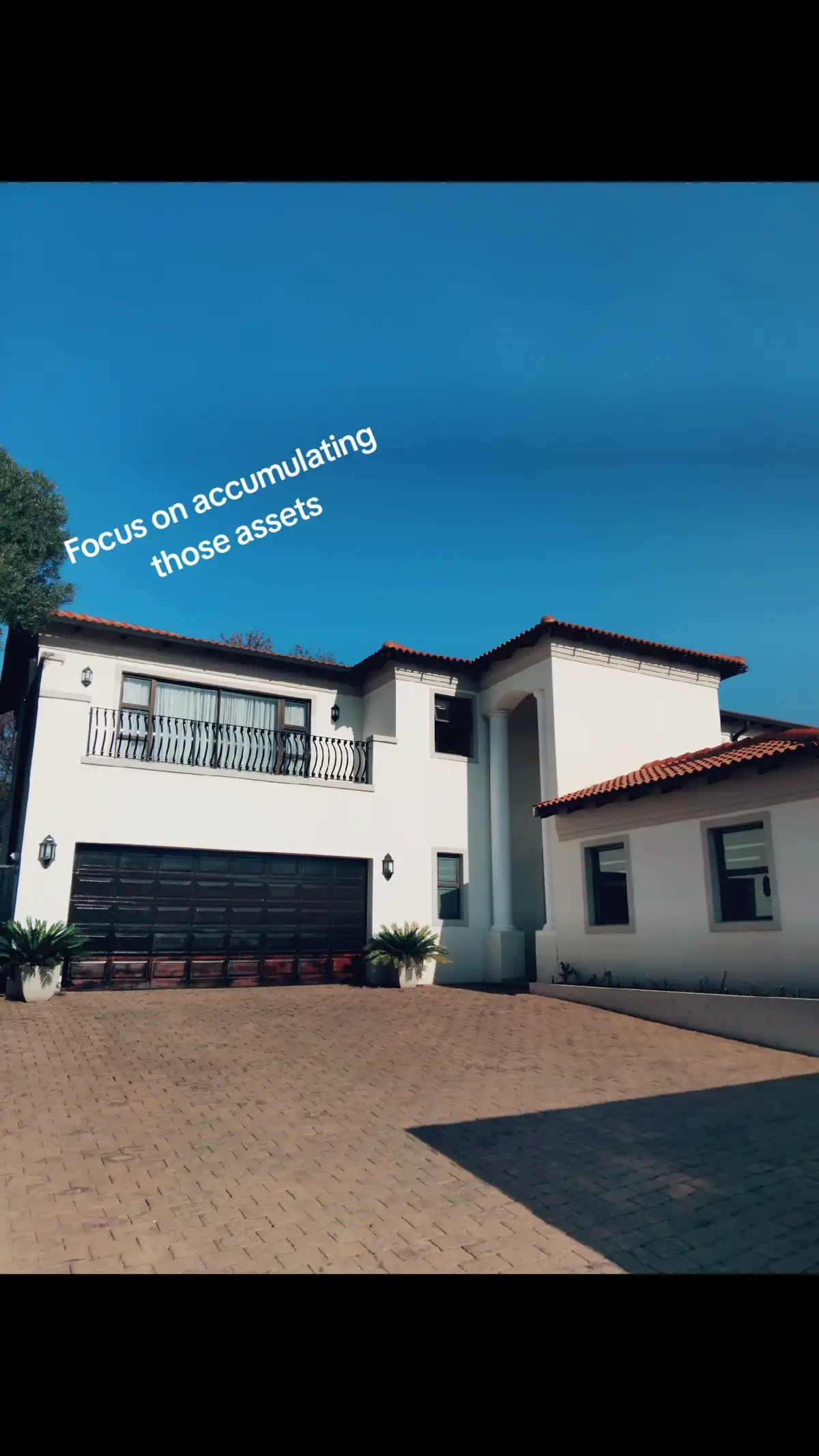 #property #propertytour #realtorsoftiktok #guesthouse #fullyfurnished #rentalproperty #rental #fourways #fourwaysfarmersmarket #realestateinvesting #realestate 