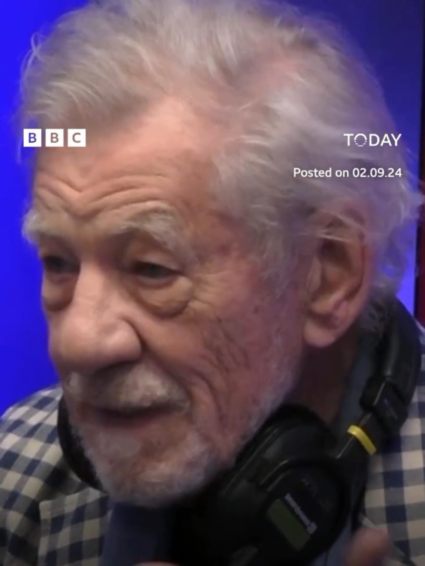 “Apparently I shouted out: ‘My neck is broken. I’m dying.’ I don’t remember saying that.” Sir Ian McKellen talks about the emotional ‘residue’ he’s dealing with after falling off a London stage in June. The Today Programme | Listen on @bbcsounds   #SirIanMcKellen #Theatre