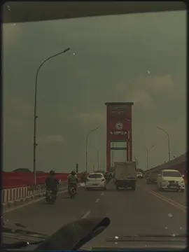 sudah waktunya mendengarkan...#greenday #wakemeupwhenseptemberends #fypシ 