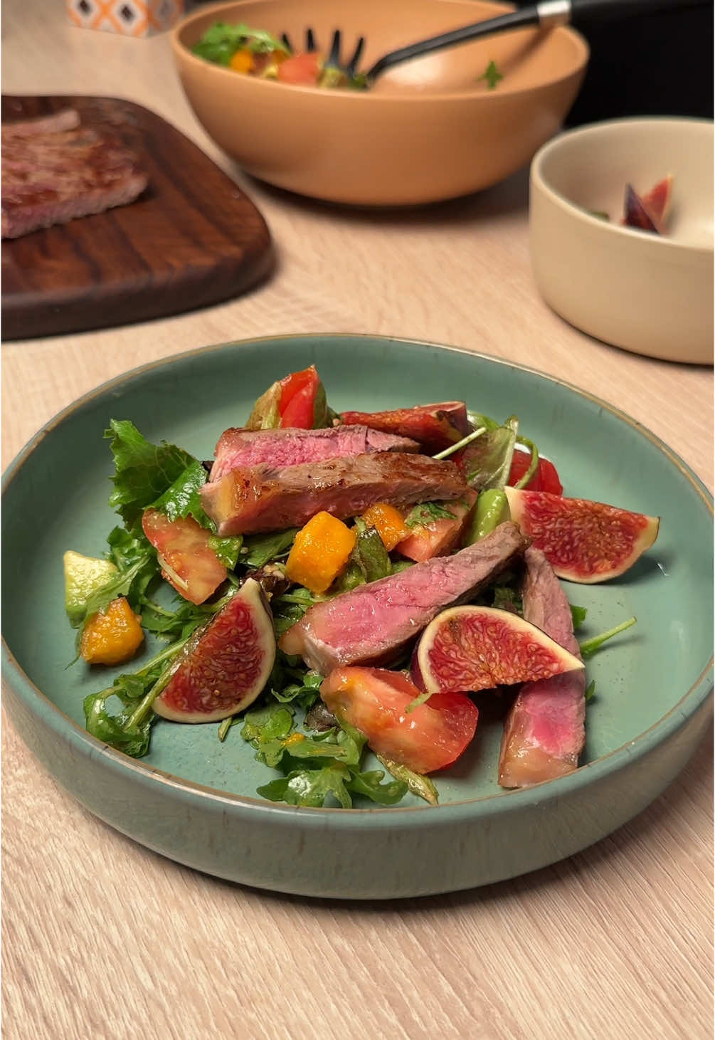 Steak Salad with Sweet Potato and Fig 🍯🍠 #easycooking #healthyfood #saladideas