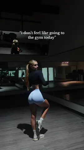 being with someone who motivates you>> #fyp #glutesworkout #gymcouple #GymTok #Love #couplesoftiktok #legworkout #gympictures #gymmotivation 
