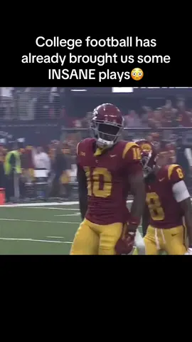 These plays are ridiculous #CollegeFootball #football #nfl #ncaa #zingersport 