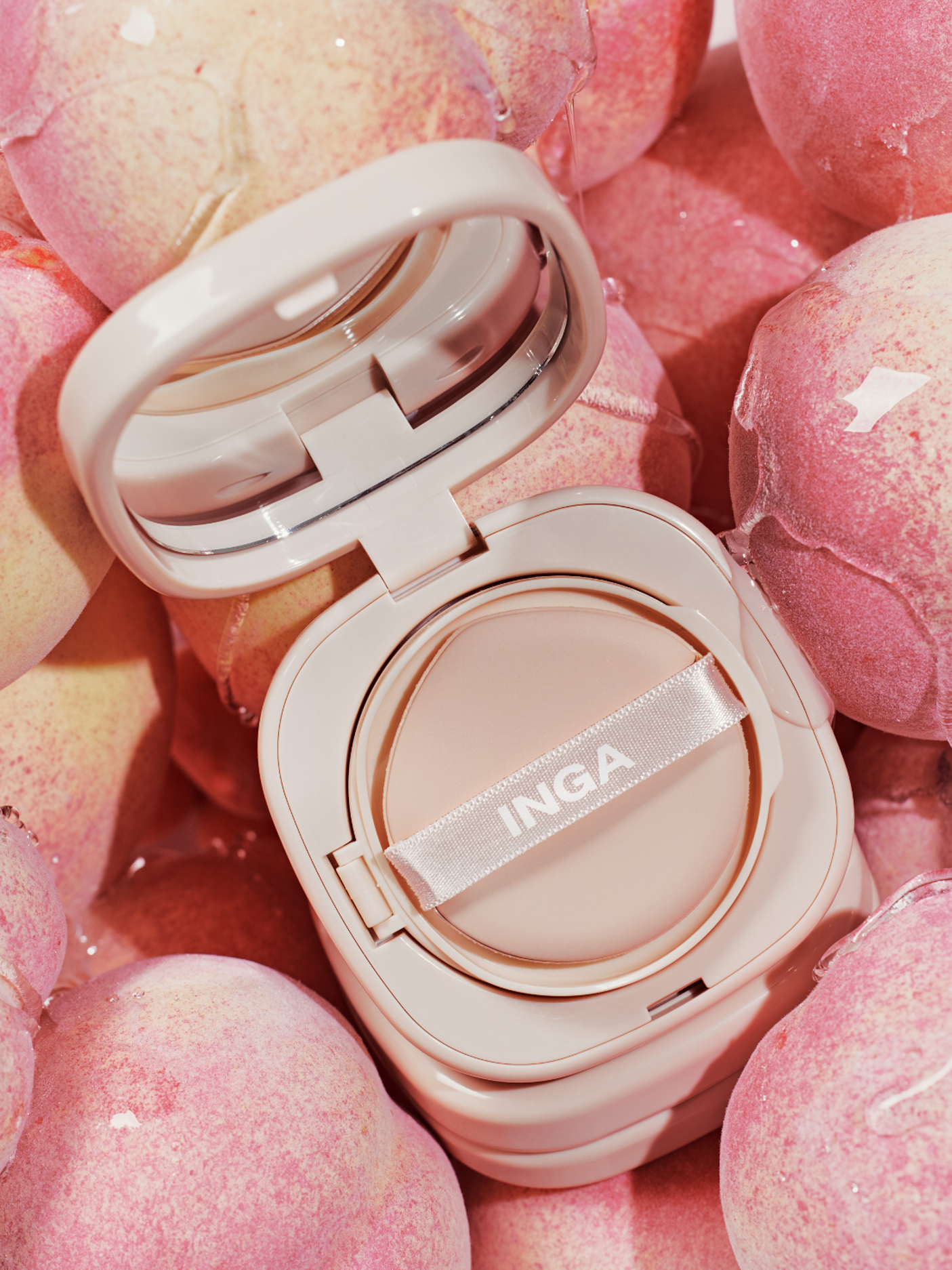 #NEW  𝐈𝐍𝐆𝐀 𝐖𝐀𝐓𝐄𝐑 𝐆𝐋𝐎𝐖 𝐃𝐀𝐈𝐋𝐘 𝐂𝐔𝐒𝐇𝐈𝐎𝐍💖 🌷Water Glow Skin that glows subtly with a clear, hydrated radiance. 🎀Smooth Skin Texture Achieve beautiful skin from the very first touch to the end of the day with a snowflake-like powder. 🌷Fresh Peach Scent With the scent of fresh peaches, experience pretty as a peach. 🎀Puff of Great Tension Skin adheres smoothly! The soft and firm tension puff creates a thin and even base makeup. #new #inga #ingaglobal #makeup #cushion #koreanmakeup #kbeauty