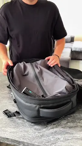 The best travel hack I’ve never seen it before!!!!😆🤣#travel #foryou #foryoupage #traveltiktok #packing #luggage #backpack #travelessentials #travelhacks #travelbackpack #travellife 