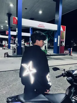 Hoodie bintang starboy menyala⭐️💡