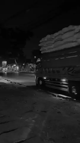 #cantermaniaindonesia #trukmodifikasiindonesia #fypシ゚viral #bismillahfyp #viralvideo #sodrekersindonesia #truckindonesia #truck #fy #sodrekerscibiru #cctvbandungtimur #karuhunsieur #tiktokviral #belumpernahfyp #🥀 #😊 