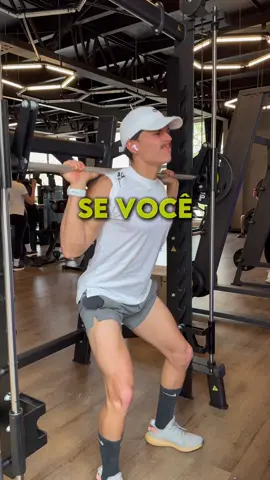 Como encaixar o treino de corrida, de maneira que não sobrecarregue seu treino de pernas, é a pergunta campeã que eu recebo 😅, e na aula de hoje, vou te revelar como eu faço! Neste passo a passo, eu reuni TUDO que eu considero o essencial para ter resultados no treino híbrido, e dominar o melhor dos dois mundos: Musculação e corrida! 🏃‍♂️🏋️‍♀️ Se eu tivesse tido acesso a esse material quando comecei, certamente teria acelerado MUITO meus resultados, e por esse motivo, faça bom proveito!😅 Bora juntos em busca um shape estético, funcional e natural! 💪🐊