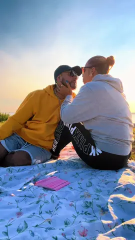 FOREVER 🐞🐻♾️ #sunsetvibes #lovebirds #datenight #picnicdate #teamo #sushidate #tarotcards #thelovers #lovebug #mrandmrs 